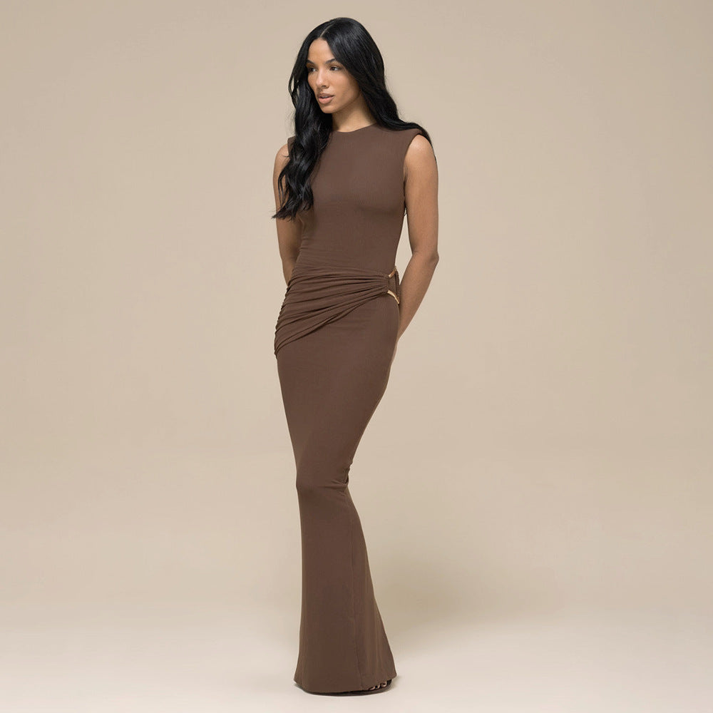 vestido ajustado al cuerpo marrón