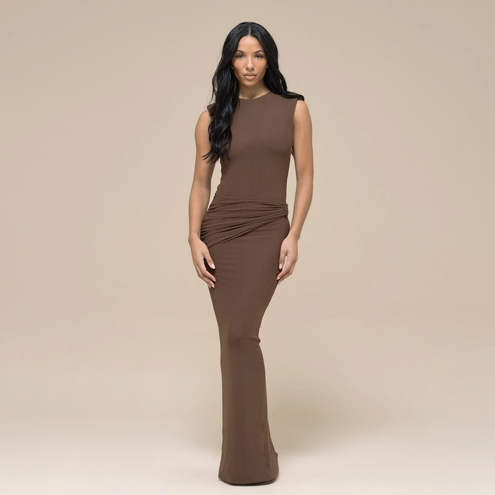 vestido ajustado al cuerpo marrón